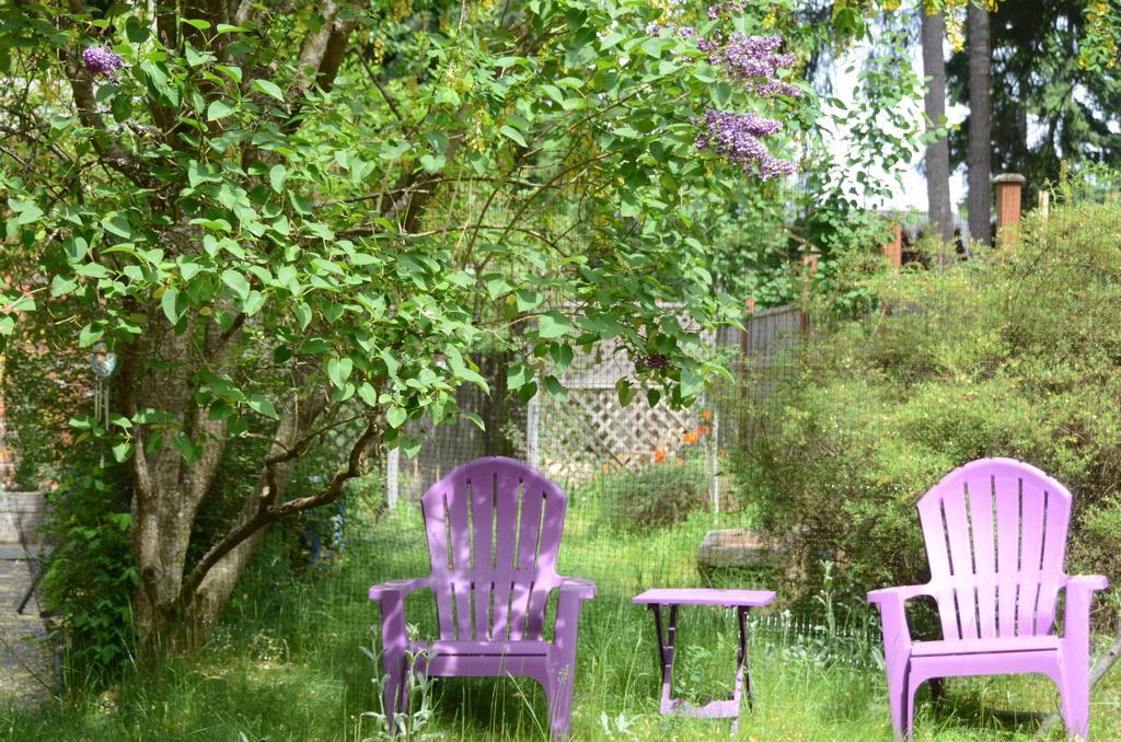 Bed and Breakfast At Nautica Tigh Private Keypad Entrances Qualicum Beach Exterior foto