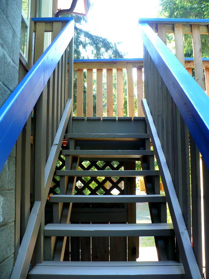 Bed and Breakfast At Nautica Tigh Private Keypad Entrances Qualicum Beach Exterior foto